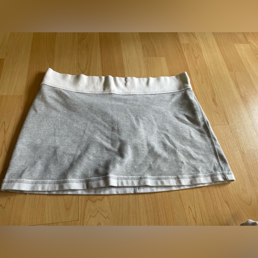 Womens Vintage Lululemon Y2K Mini Athletic Skirt Gray Size 6
